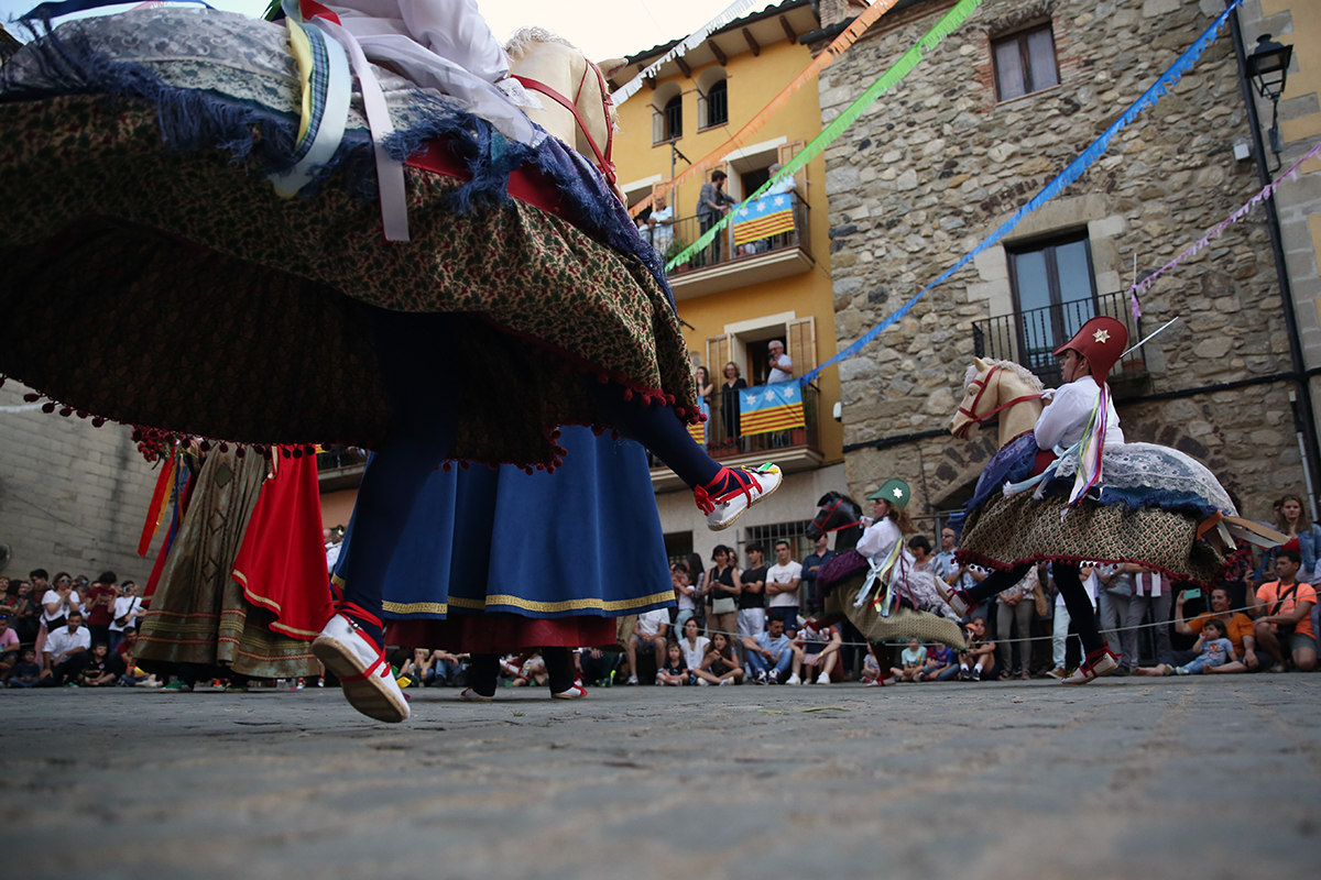 Els dos capitans durant la Sardana Curta