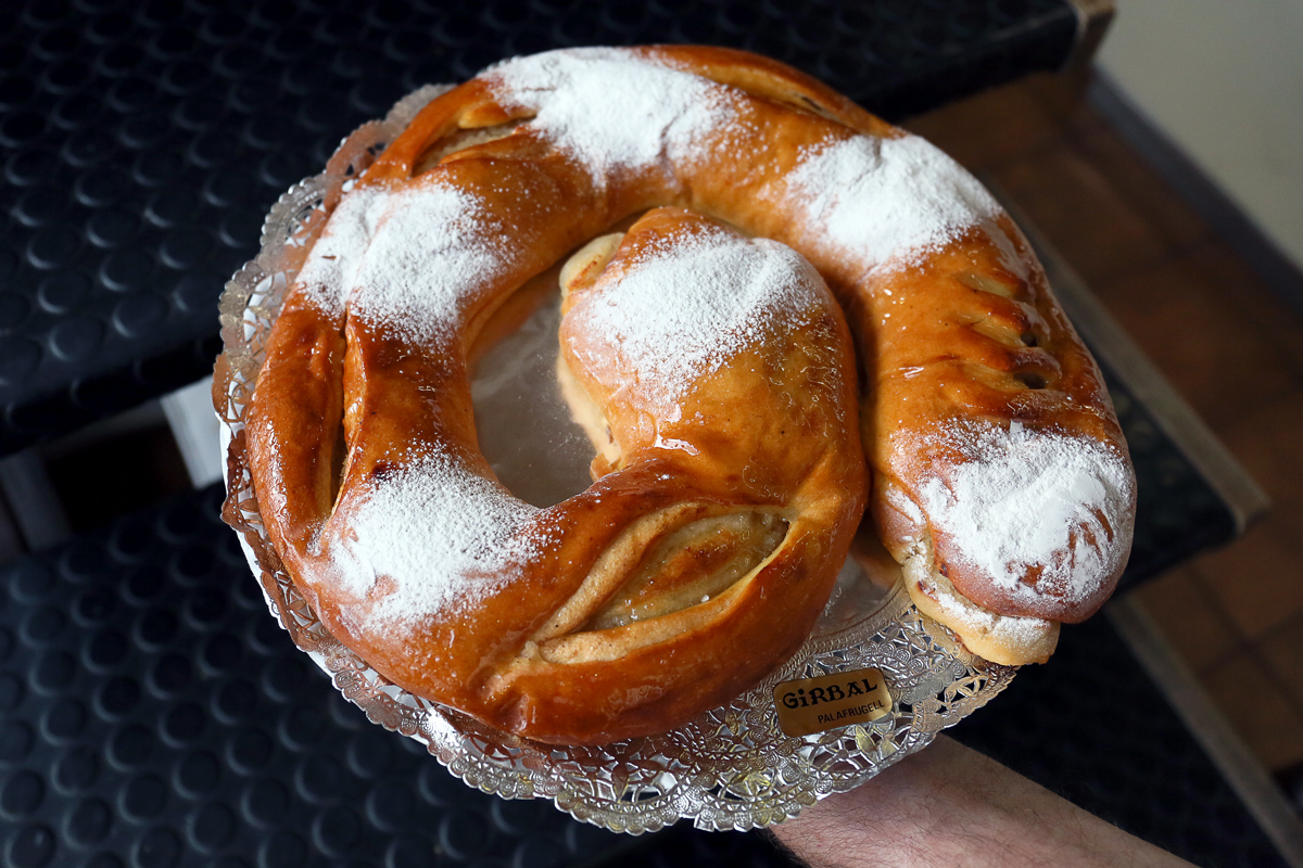 Rabassa amb forma de serp enrotllada a Palafrugell