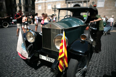 Cotxe clàssic a la Plaça Catalunya