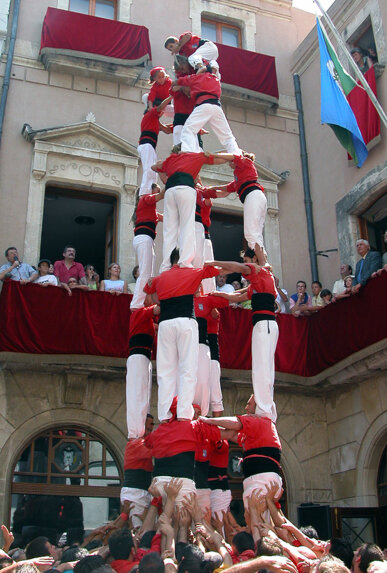 Actuació castellera dels Nens del Vendrell