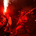 Els dimonis condueixen la festa