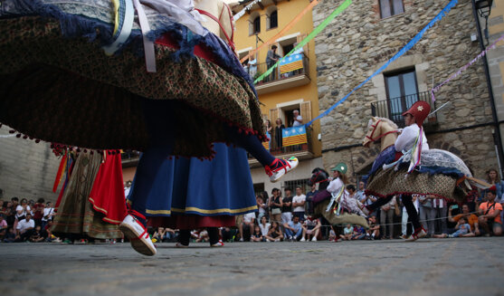 Els dos capitans durant la Sardana Curta