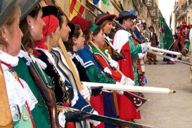 Moros i Cristians