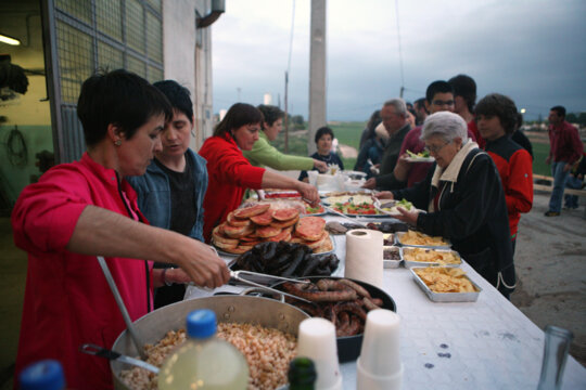 Sopar de veïns a Prats de Lluçanès